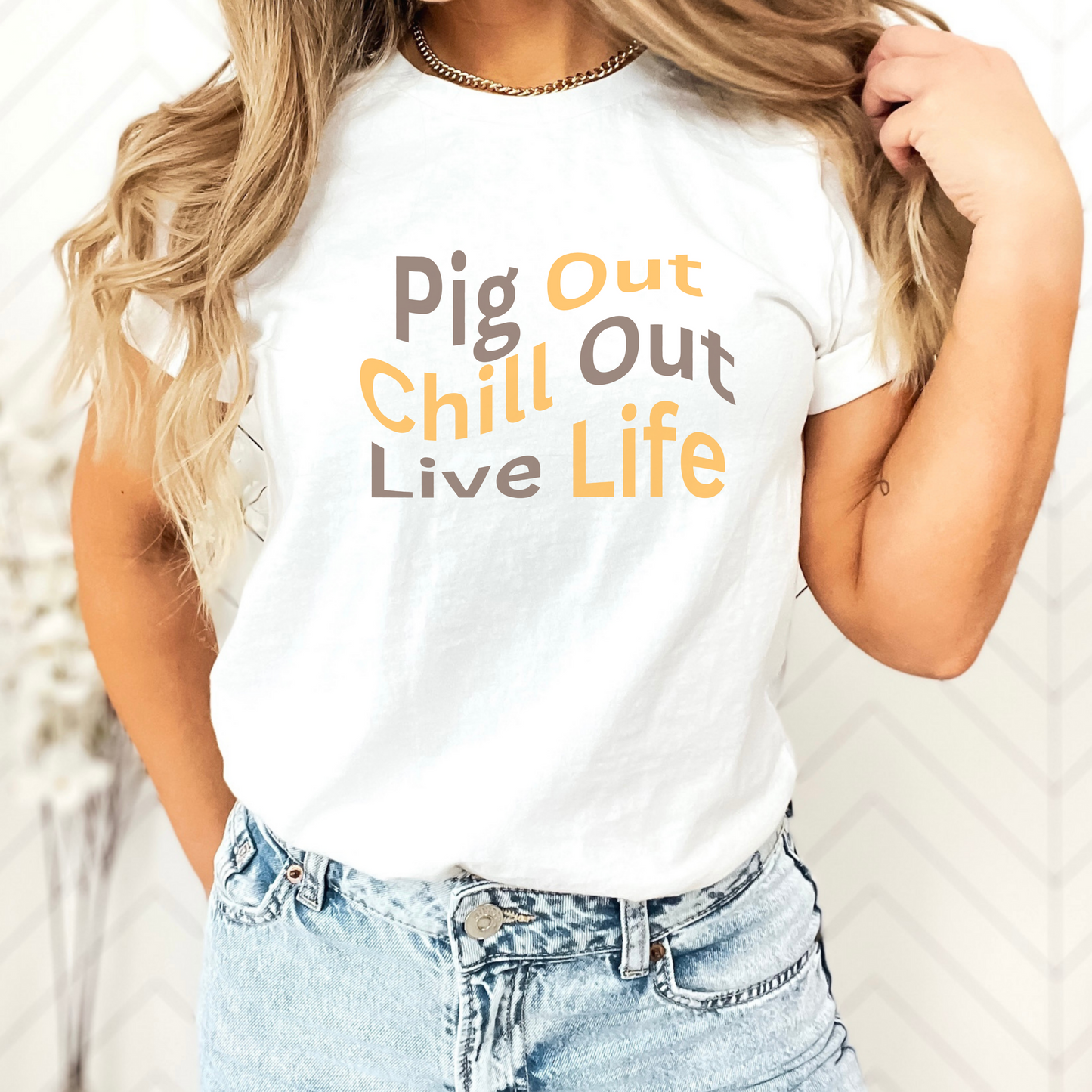 Piggy Gift for Her, Gift For Pig Lover, Funny Pig TShirt, Gifts for Farmer Shirt, Pig Mama, Pig Mom